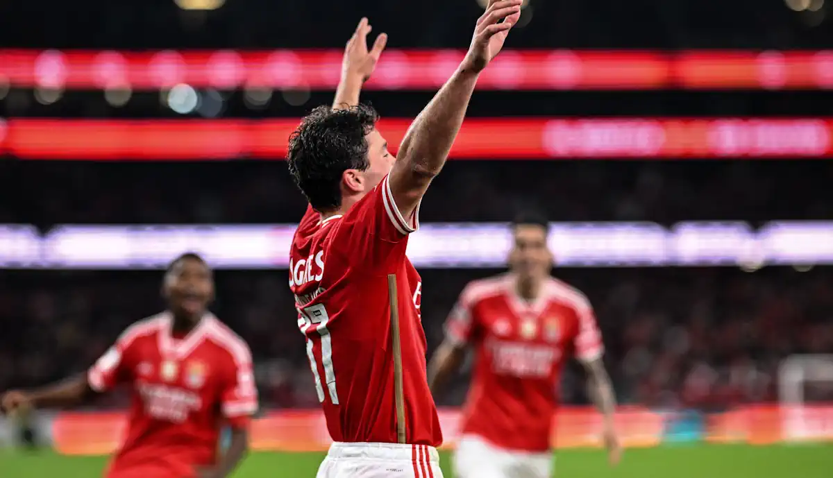 MAS HAVIA DÚVIDAS? JOÃO NEVES 'CAÇA' MAIS UM REGISTO PELO BENFICA E DEIXA PORTO A 'VER FUMO’