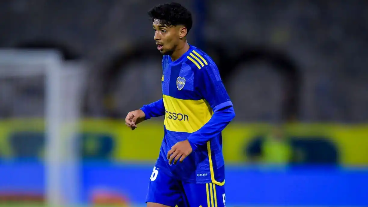 CRISTIAN MEDINA É NOVO ALVO DO BENFICA, MAS RUI COSTA ENFRENTA CONCORRÊNCIA DE PESO