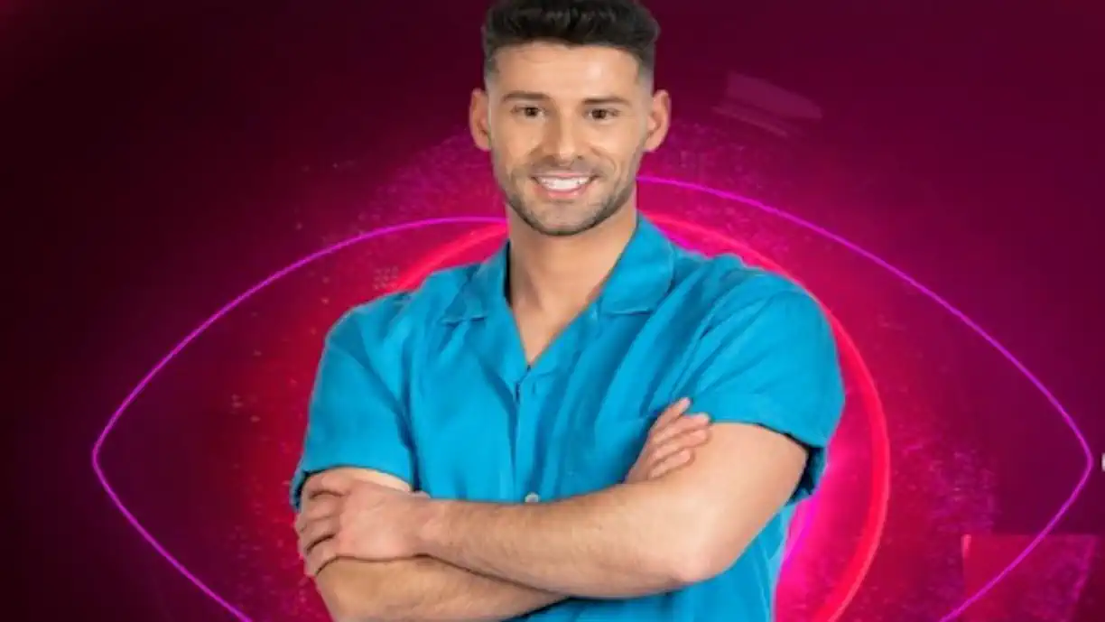 AMBIENTE DE CORTAR À FACA NO BIG BROTHER! JOÃO OLIVEIRA 'AMEAÇA' CONCORRENTE: "VAIS MORRER..."