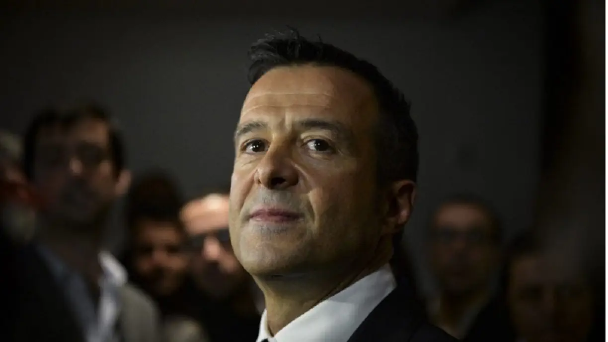 Jorge Mendes 'mexe cordelinhos' para colocar alvo do Benfica na Juventus
