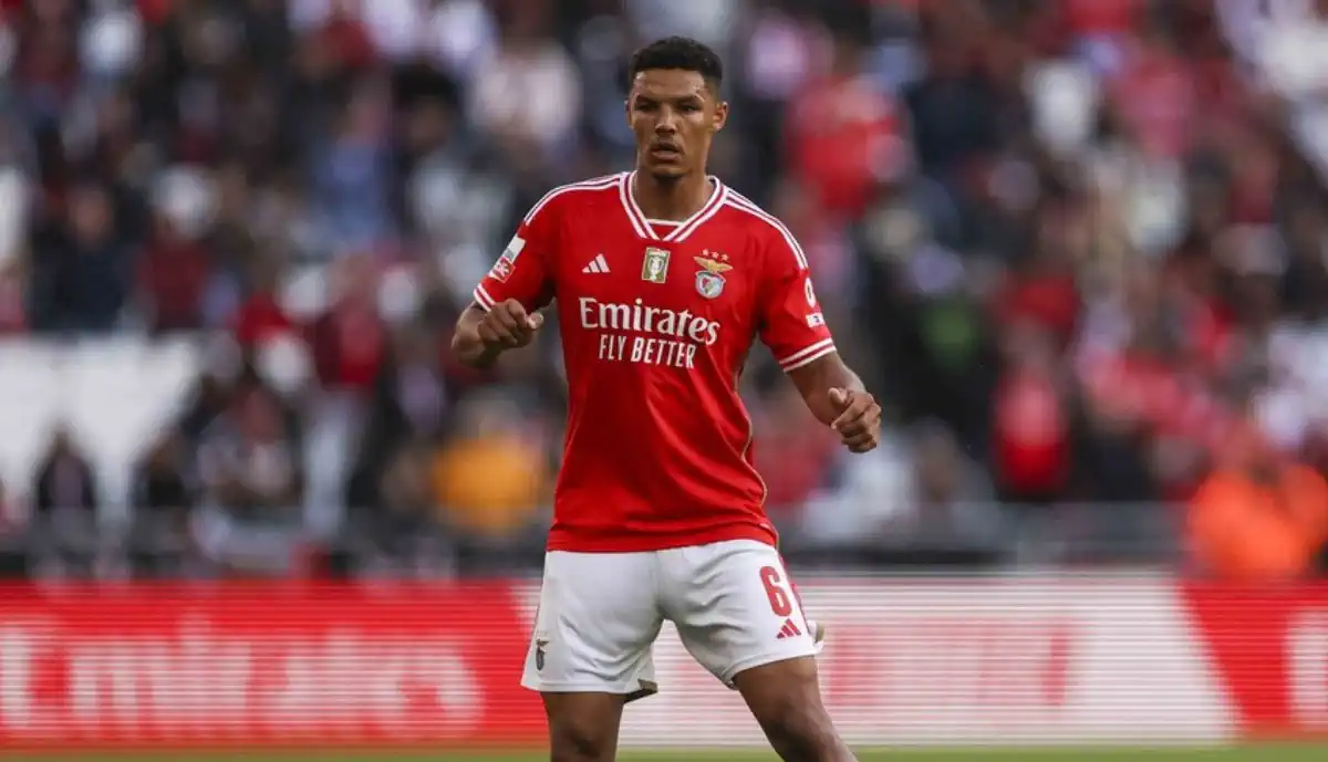 ALEXANDER BAH VOLTA A PREOCUPAR: JÁ SE SABE PORQUE SCHMIDT SUBSTITUIU CRAQUE NO BENFICA - BRAGA