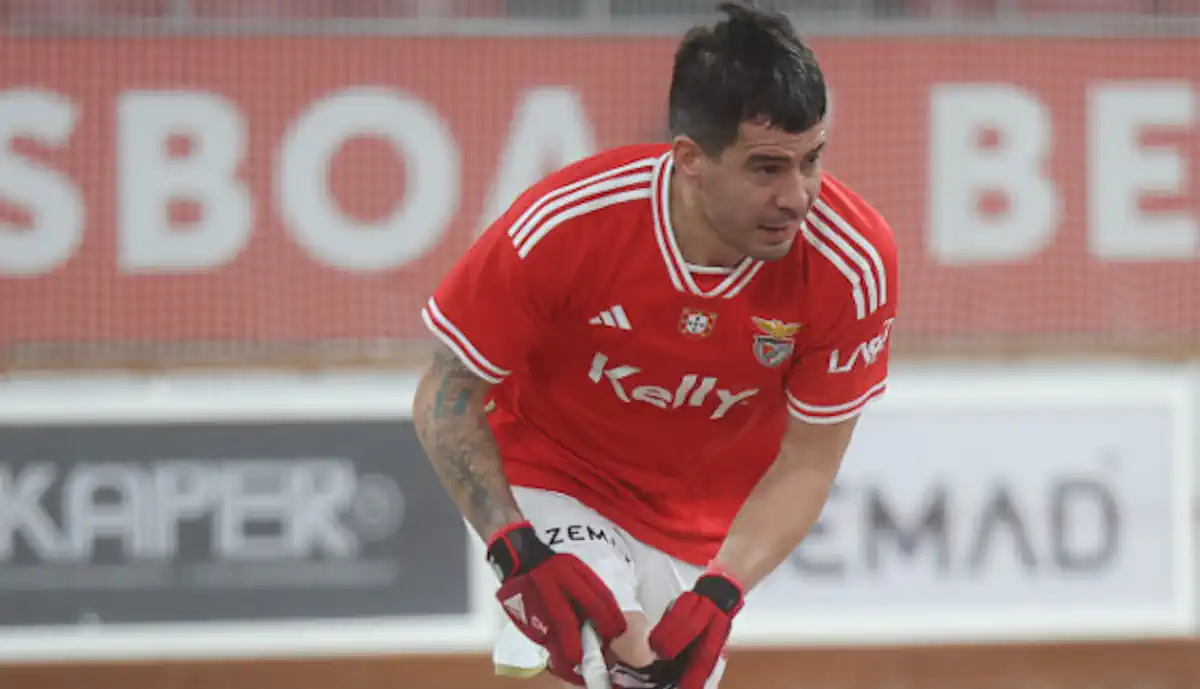 ÚLTIMA HORA: CARLOS NICOLÍA É 'DOR DE CABEÇA' NO BENFICA PARA JOGO DA LIGA DOS CAMPEÕES