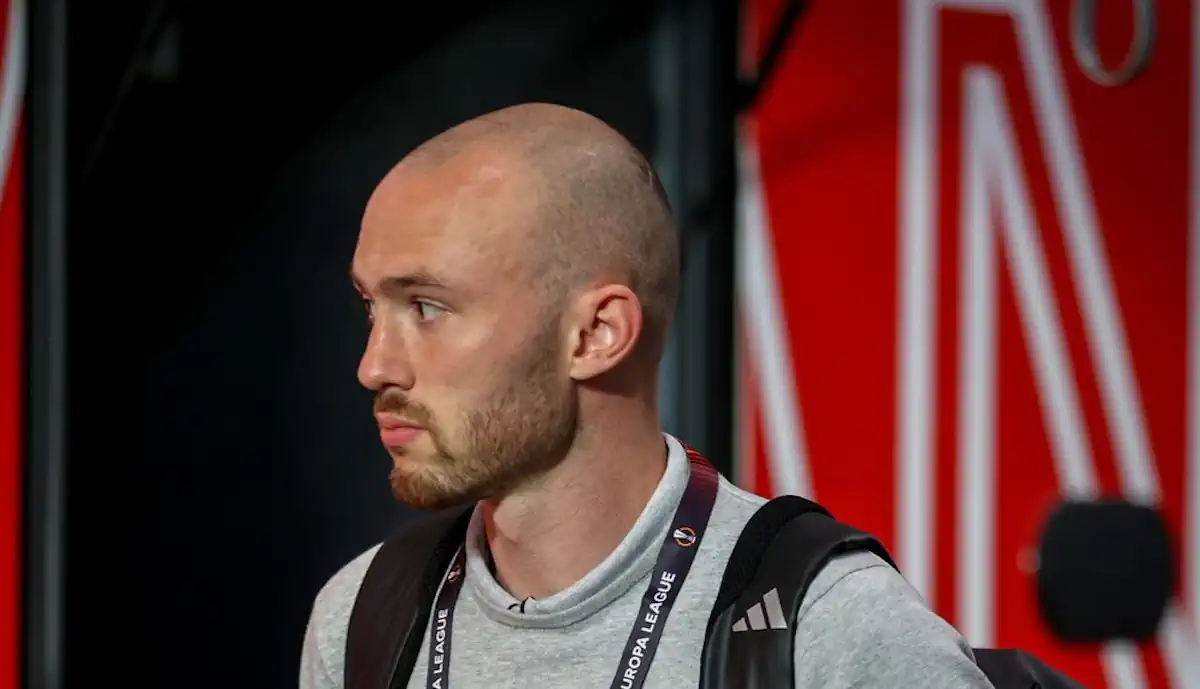 VAMOS COM TUDO, BENFICA! CONFIRA A CHEGADA DOS JOGADORES AO ESTÁDIO DA LUZ
