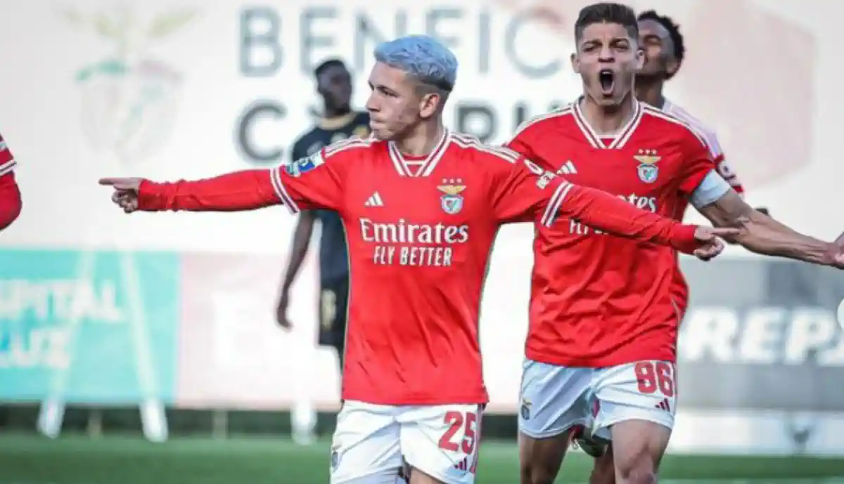 SEM CONTAR PARA SCHMIDT E COM PORTA DO BENFICA ABERTA, PRESTIANNI ESTÁ NA LISTA DE COMPRAS DE...