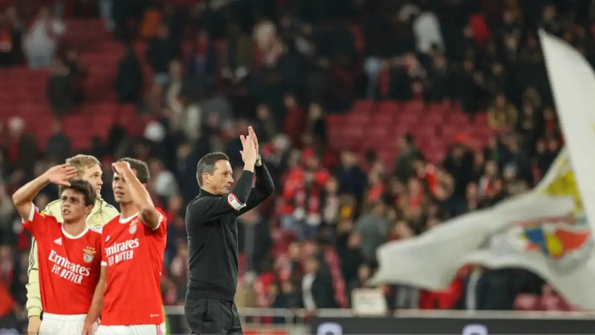 NÚMEROS DO BENFICA REVELAM QUE ROGER SCHMIDT É NÚMERO 1 DA EUROPA... A DESGASTAR OS JOGADORES.