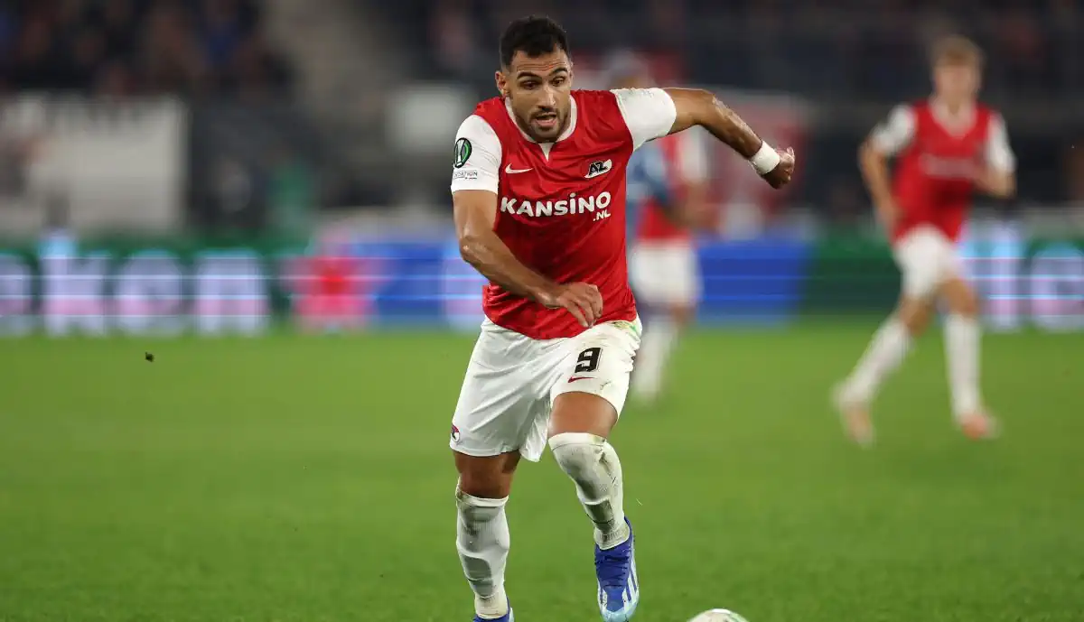 VANGELIS PAVLIDIS MAIS LONGE DO BENFICA E A 'CULPA' É DE ANTIGO TREINADOR DO SPORTING