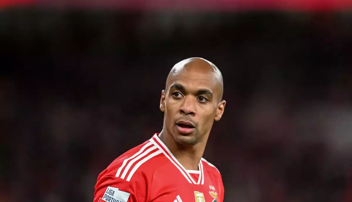 APÓS EMPATE DO BENFICA, JOÃO MÁRIO 'DÁ A CARA' E DEIXA MENSAGEM AOS ADEPTOS