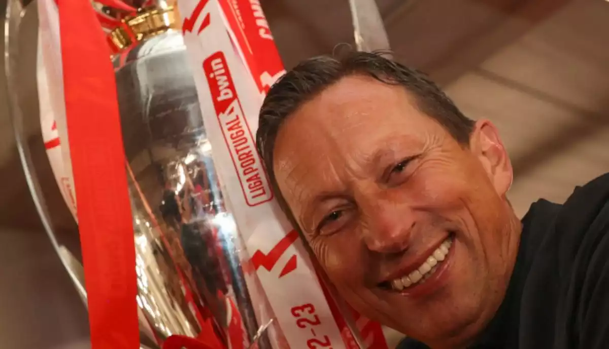 BENFICA JÁ GARANTIU DOIS NOVOS REFORÇOS: ROGER SCHMIDT ESFREGA AS MÃOS