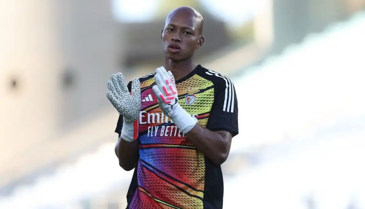 À PROCURA DE UM NOVO GUARDA-REDES, BENFICA JÁ TEM PLANOS PARA O FUTURO DE LEO KOKUBO