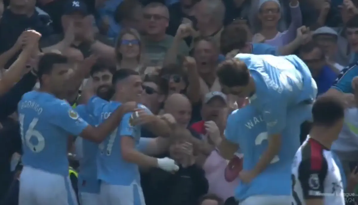 EX BENFICA: VEJA AQUI FESTEJO DE KYLE WALKER COM BERNARDO SILVA QUE ESTÁ A CORRER O MUNDO