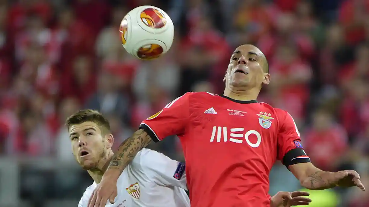 MAXI PEREIRA PERTO DE REGRESSAR A PORTUGAL PARA 'INFERNIZAR' A VIDA AO BENFICA