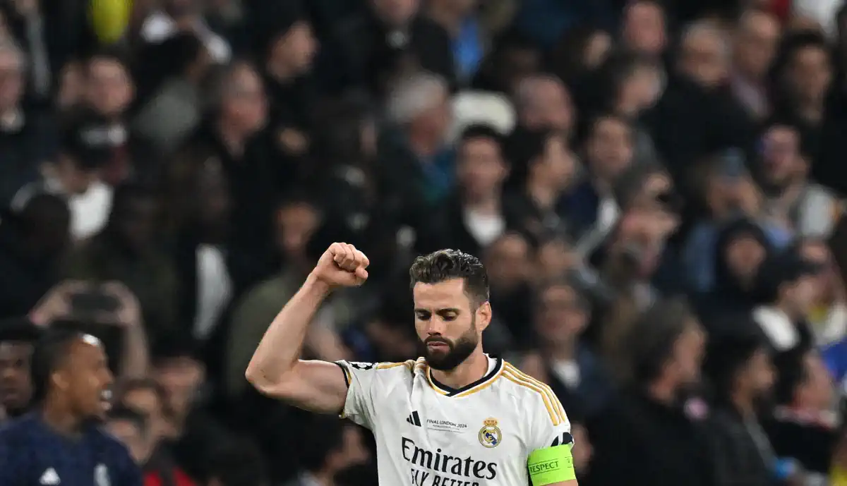 NACHO FERNÁNDEZ DIZ ADEUS AO REAL MADRID E 'EMPURRA' CRAQUE DO BENFICA PARA A SAÍDA