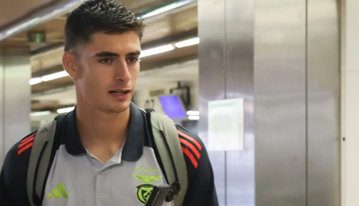 António Silva é sacrificado pelo Benfica para evitar venda de dupla no verão