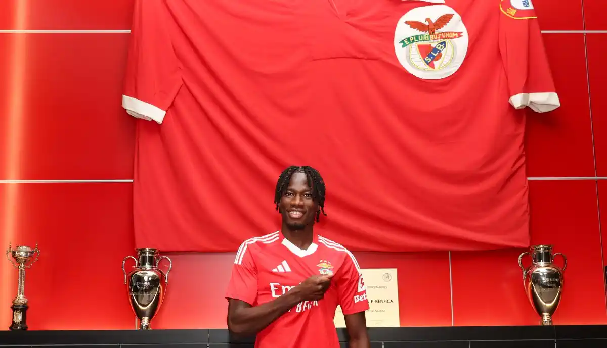 Lage aborda possível saída de Kaboré do Benfica: "Há questões que..."
