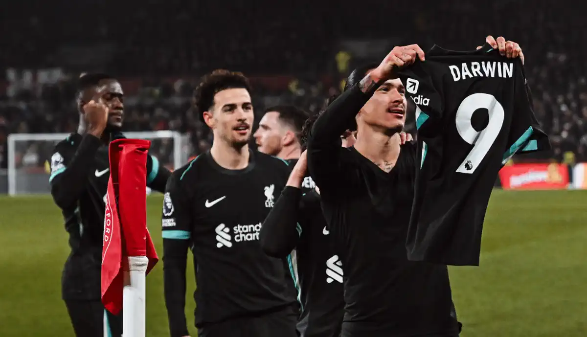 Darwin Núñez bisa no Brentford - Liverpool! Ex Benfica é herói (Vídeo)