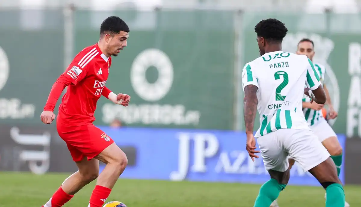Queda de Amdouni no Rio Ave - Benfica? Especialista garante: "Irregularidade..."