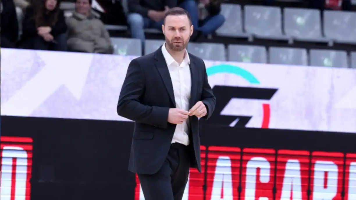 Exclusivo Glorioso 1904 confirmado - Jacaré, atualmente ao serviço da equipa de futsal do Benfica, deverá rumar ao Joinville