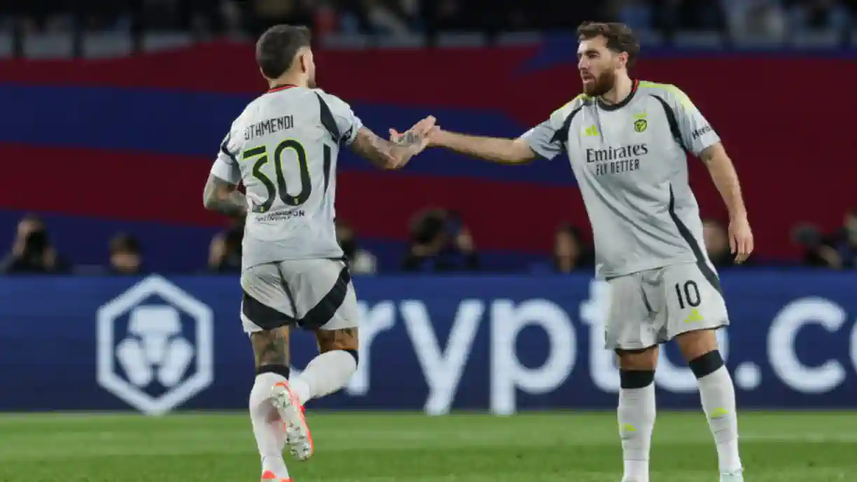 Otamendi tentou mas Benfica cai frente ao Barcelona e diz adeus à Liga dos Campeões