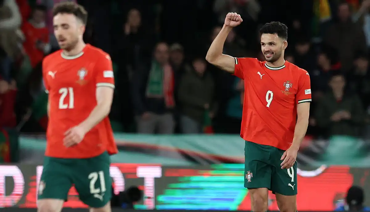 Com Gonçalo Ramos a fechar, Portugal faz das 'tripas coração' e derrota Dinamarca