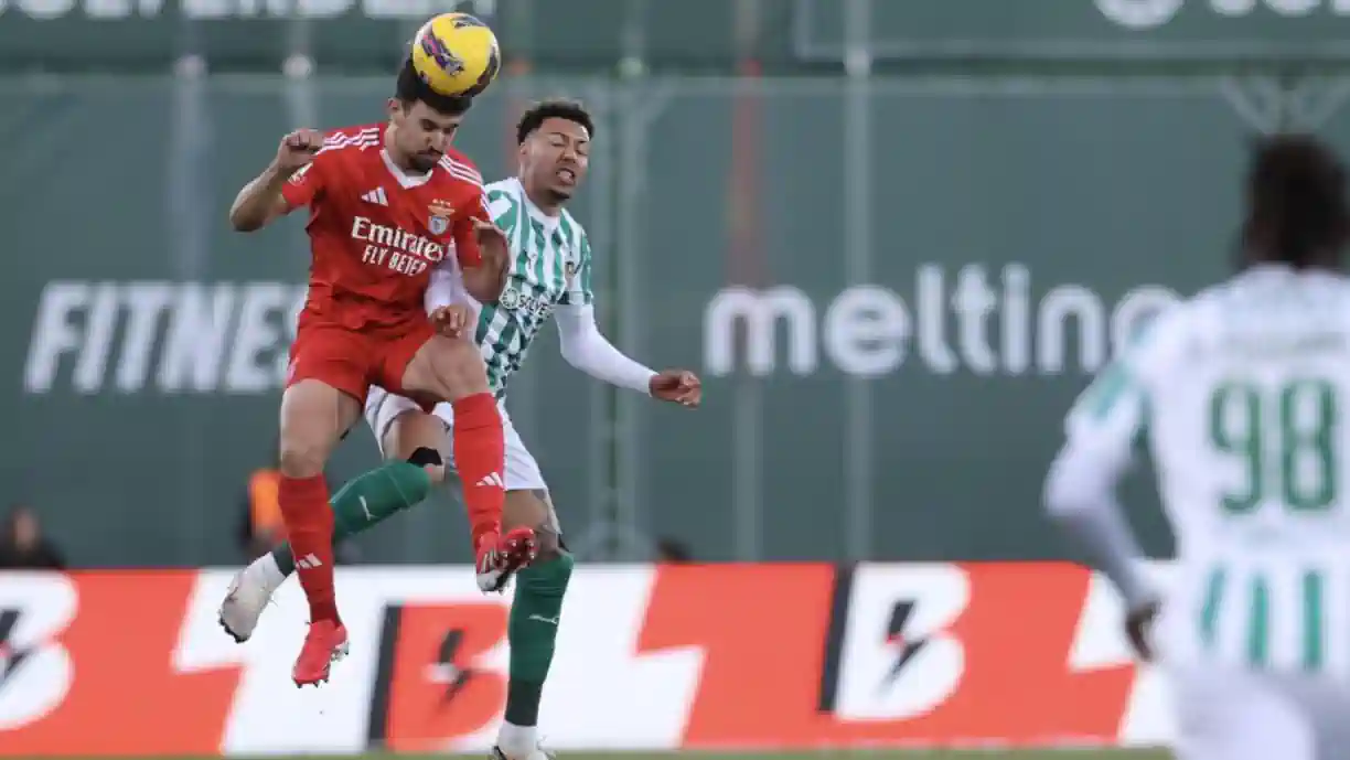Aposta de Tomás a lateral? Ex Benfica revela: "Está a perder..."