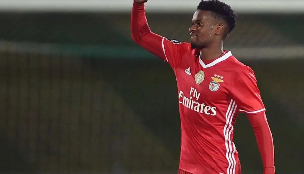 Benfica recebe péssima notícia sobre Nélson Semedo! Lateral mais longe da Luz