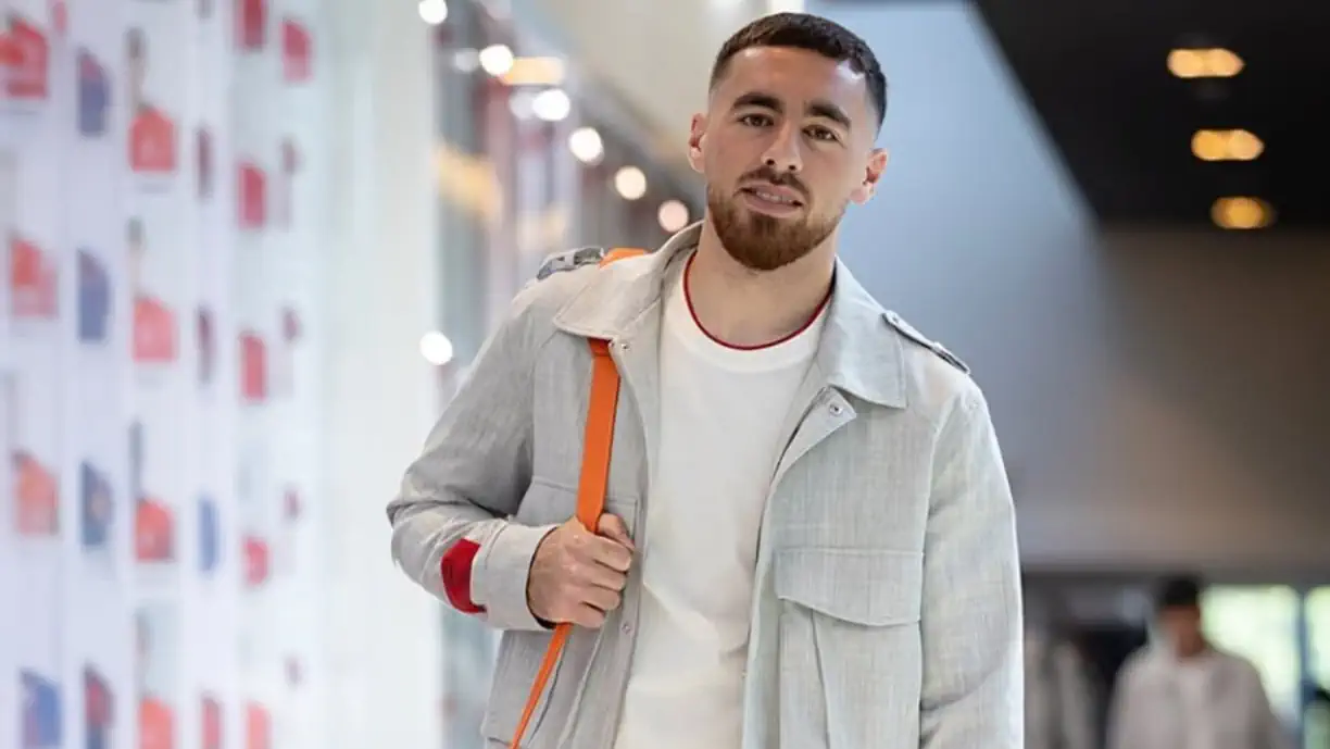 Orkun Kökçü armou bronca no Benfica e volta a dar que falar