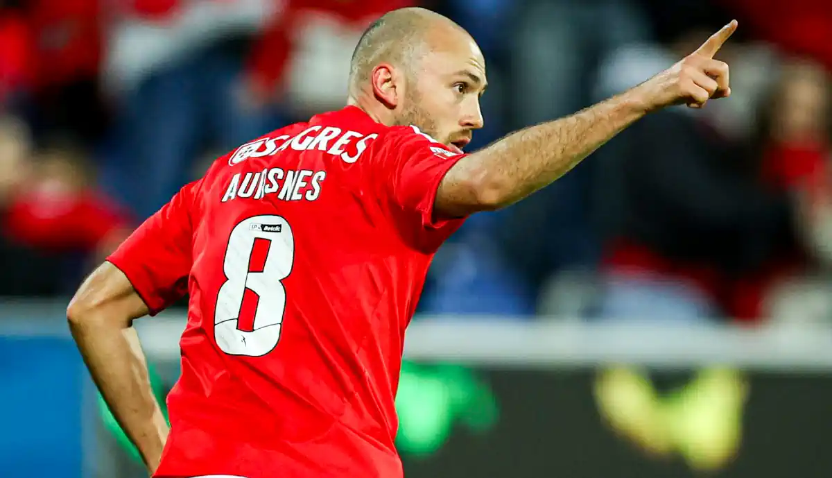 Fredrik Aursnes respira de alívio antes do Benfica - Leverkusen