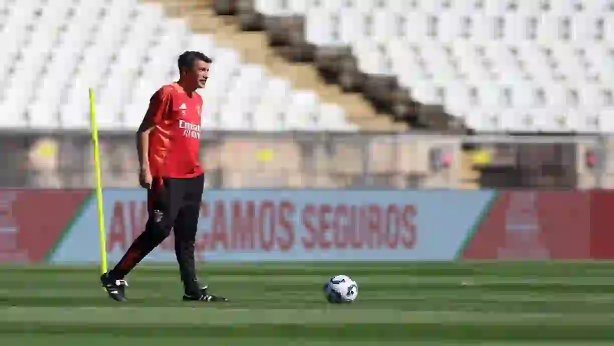À chegada ao Jamor, Bruno Lage deixa o mote para o Benfica - Sporting: “Queremos…”