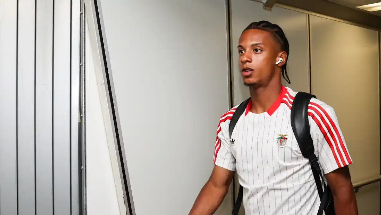 Lesão de Tomás? Leandro Santos aborda possível titularidade no Benfica