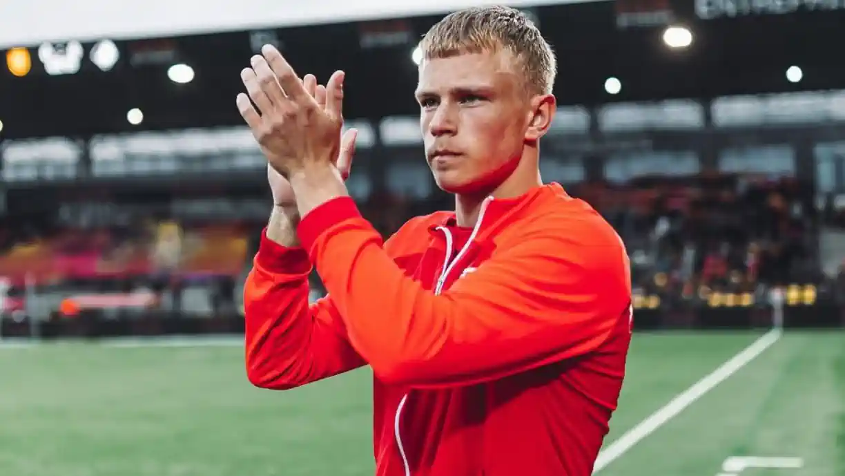 Lucas Hogsberg interessa, mas Benfica enfrenta entrave no negócio