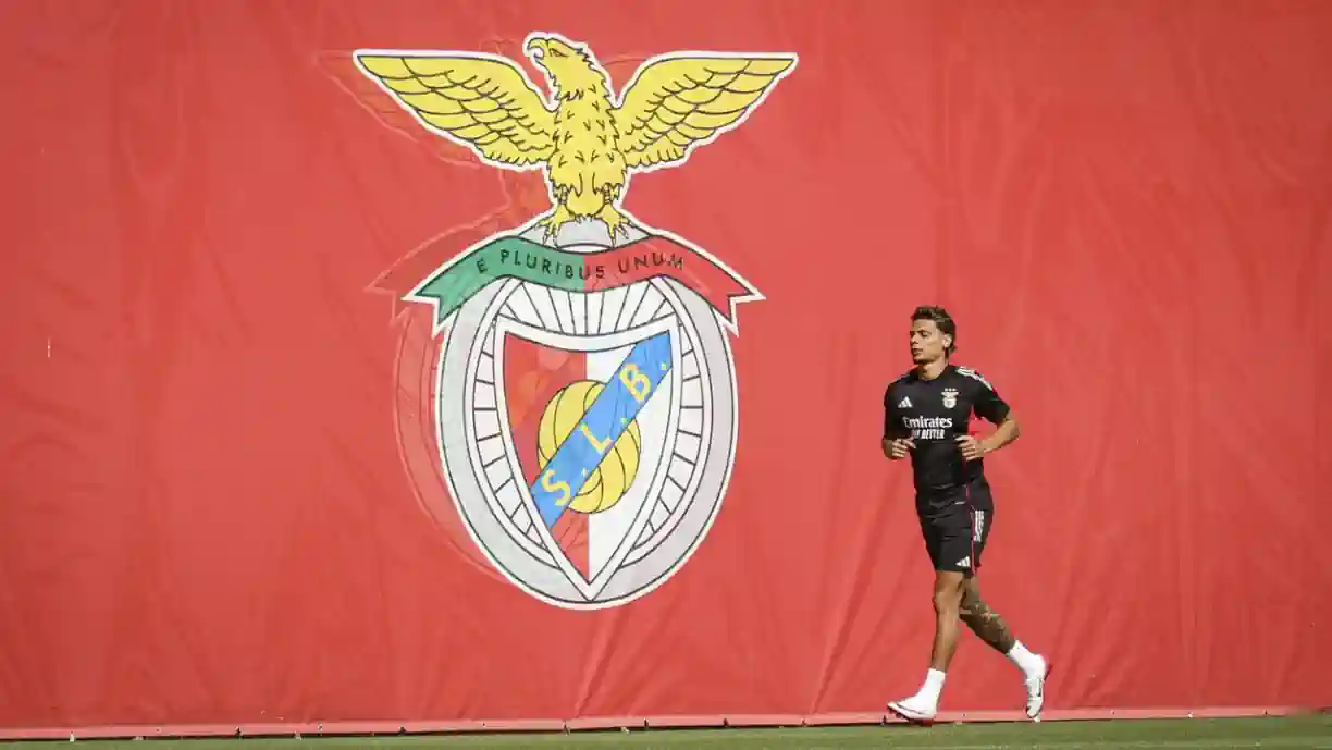 Richard Ríos arrisca suspensão depois do Porto - Benfica