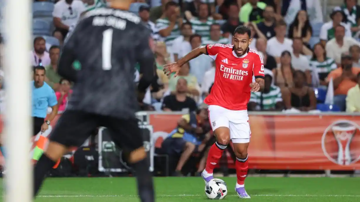 Pavlidis avisa Sporting e Porto, após conquista do Benfica: "De volta e..."