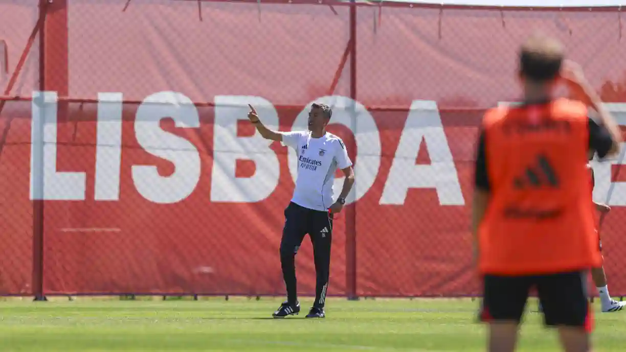 Bruno Lage prepara Nice - Benfica com cinco lesionados no plantel