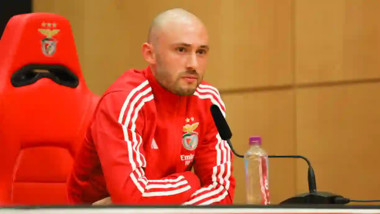 A brilhar no Benfica, Aursnes ‘ofuscado’ por nórdico