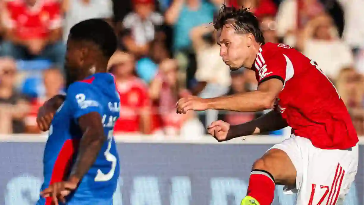 Benfica 'rebenta' com Dedic e lateral não esconde: "Agora estou..."