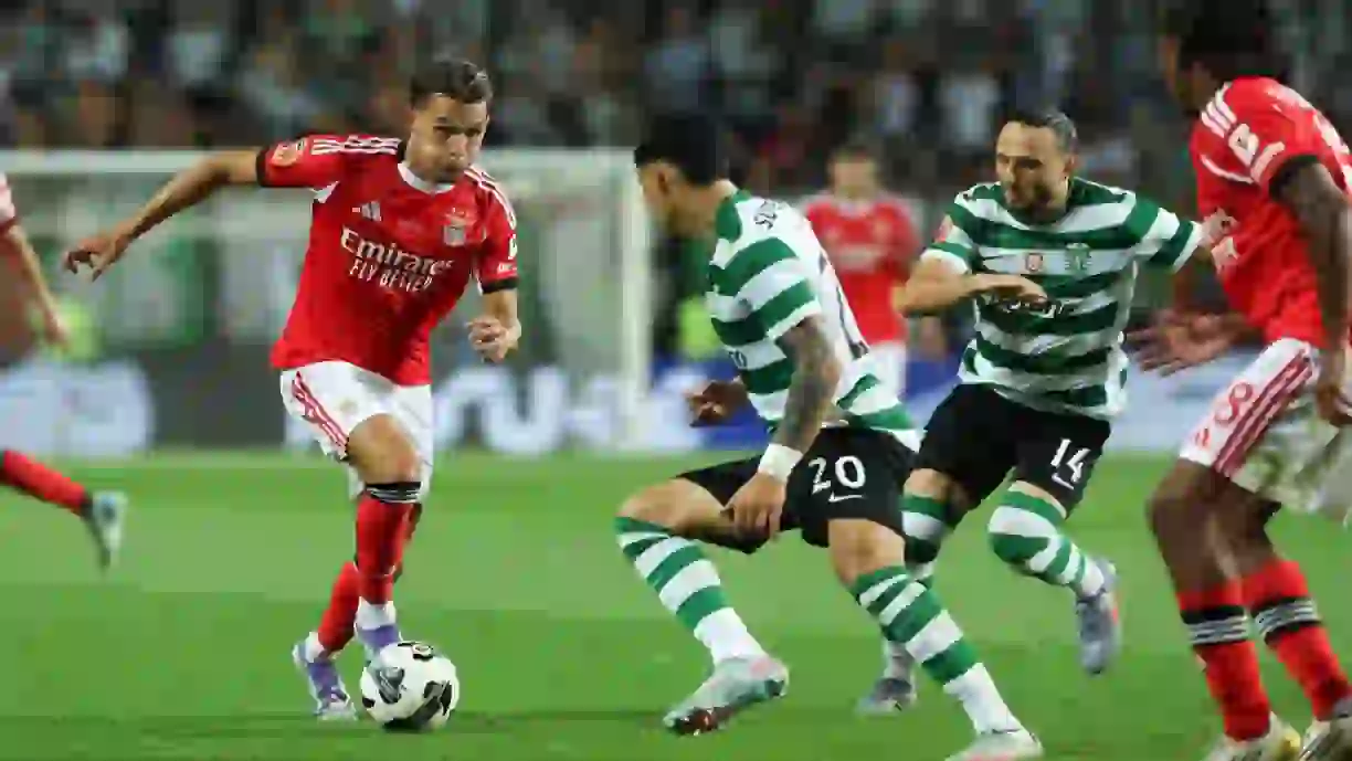 Ex futebolista do Benfica analisa dérbi: "O Sporting está..."