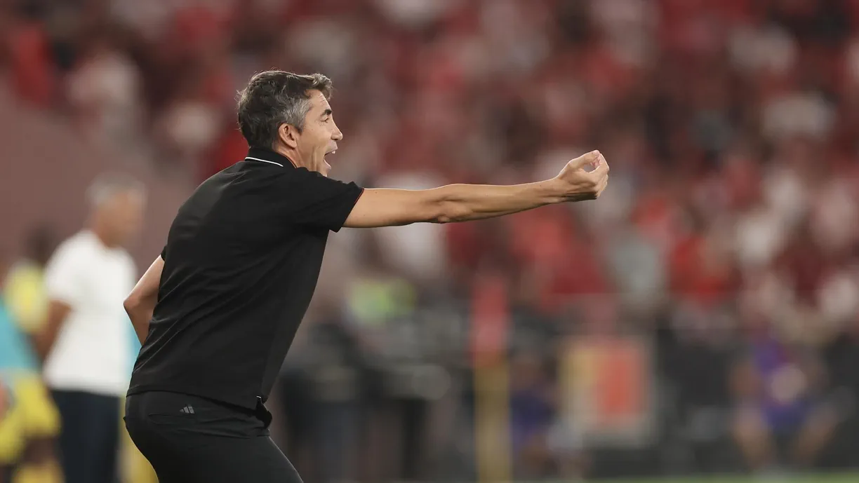Bruno Lage responde a boca de histórico do Benfica: "Não foi possível"