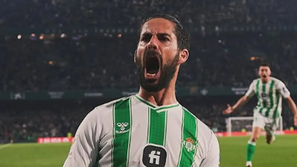 Rui Costa avança com 15M para garantir ex-colega de Isco no Benfica