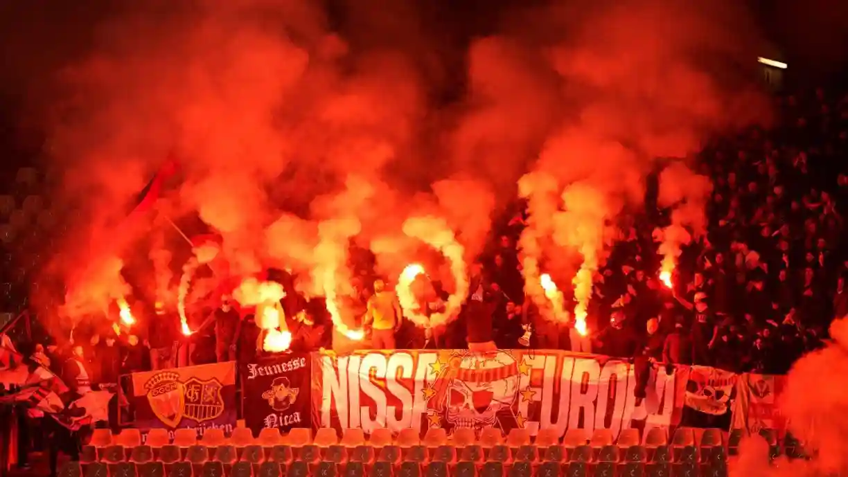 Adeptos do Nice provocam águia Vitória antes do jogo frente ao Benfica: "P***"
