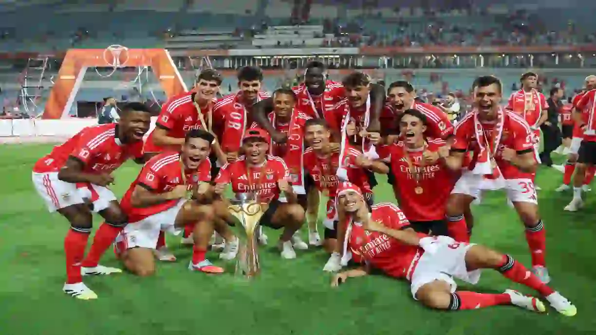 Supertaça frente ao Sporting? Lenda do Benfica garante: “Alegria”