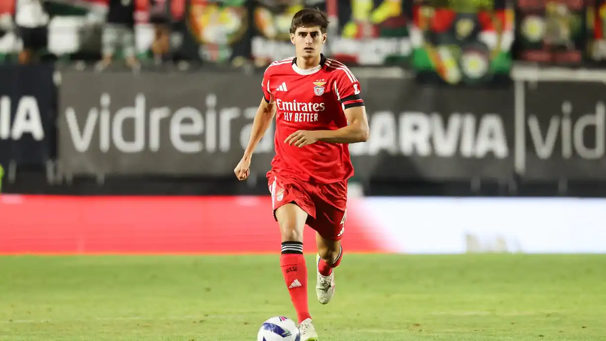 António Silva dá dores de cabeça ao Benfica