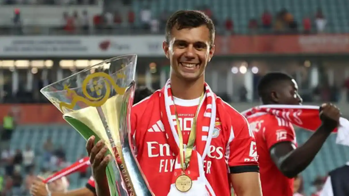 Exclusivo Glorioso 1904 - Henrique Araújo dá 'murro na mesa' no Benfica