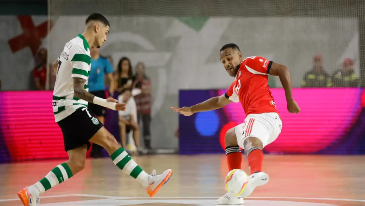Jogadores do futsal do Benfica ouviram das boas após goleada sofrida frente ao Sporting