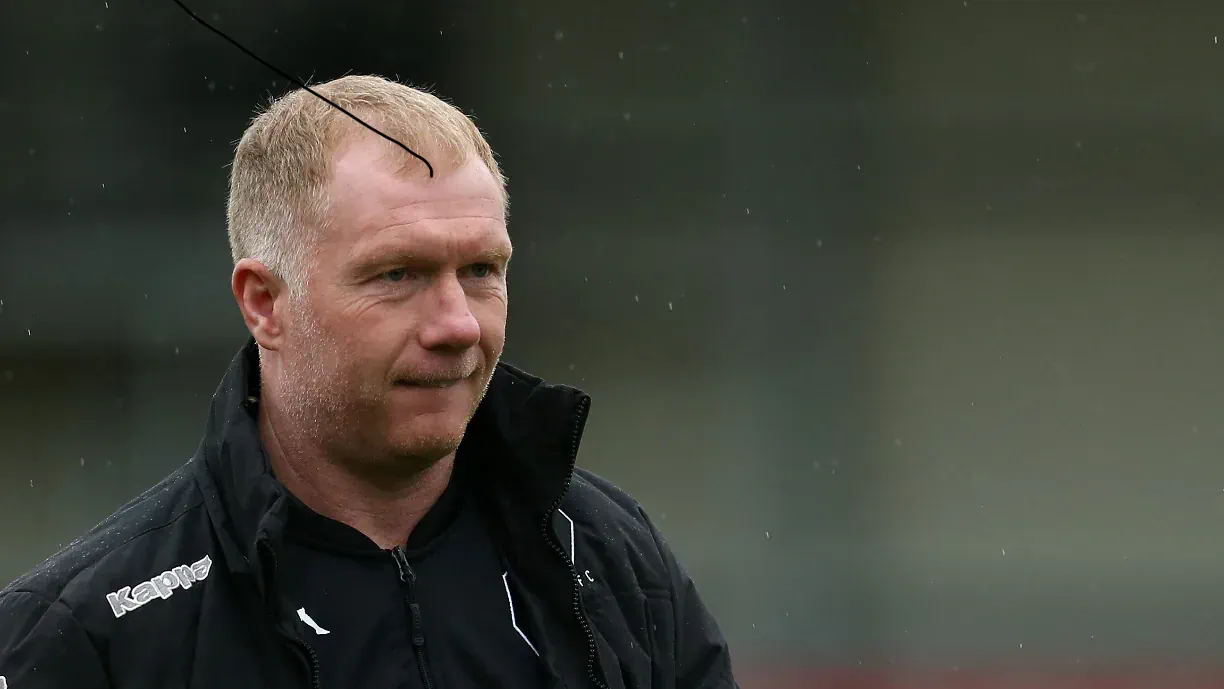 Paul Scholes sem misericórdia por ex Benfica: “Não está a funcionar”