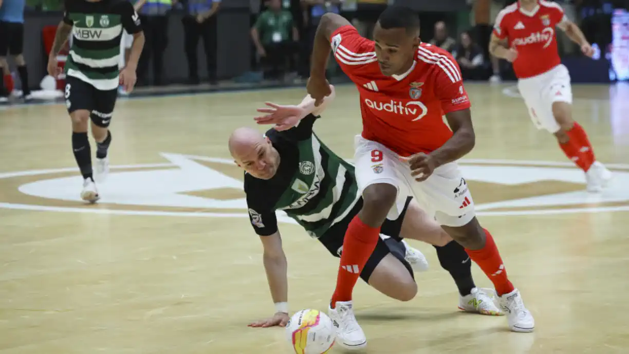 Supertaça futsal 2025/26: Benfica – Sporting ao minuto