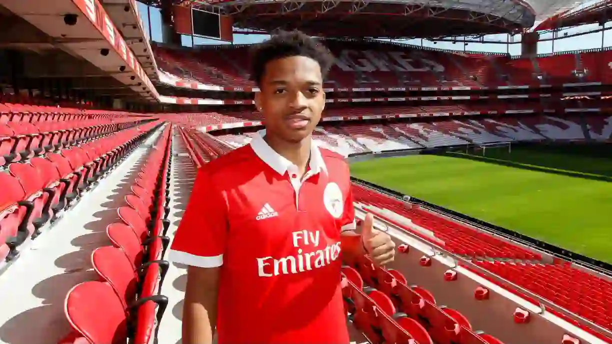 Após adeus ao Benfica, irmão de Chris Willock torna-se viral na internet (Vídeo)