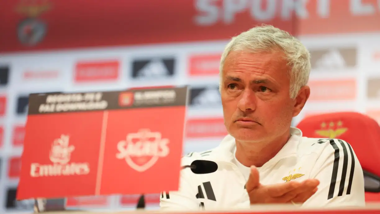 José Mourinho e a 'guerra aberta' entre Porto e Sporting: "O Benfica..."