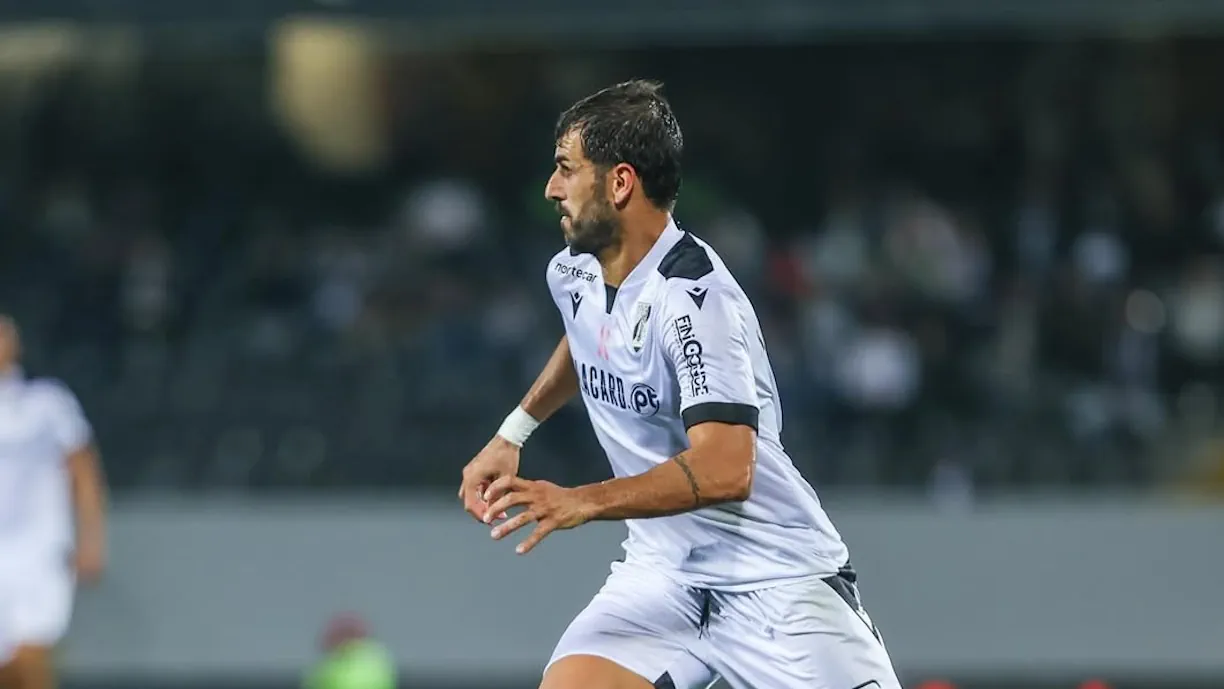 Nélson Oliveira traça objetivo muito claro para o Vitória de Guimarães – Benfica