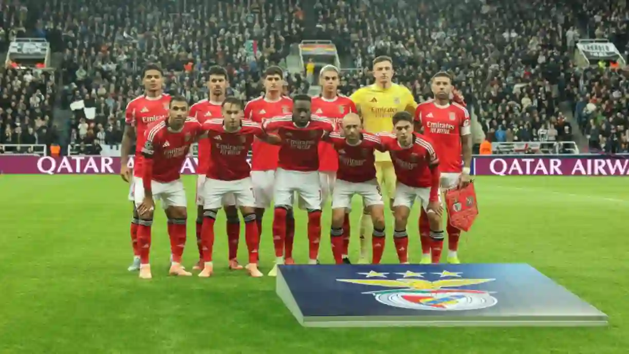 Imprescindível do Benfica explica motivo de não falar depois da derrota com o Newcastle