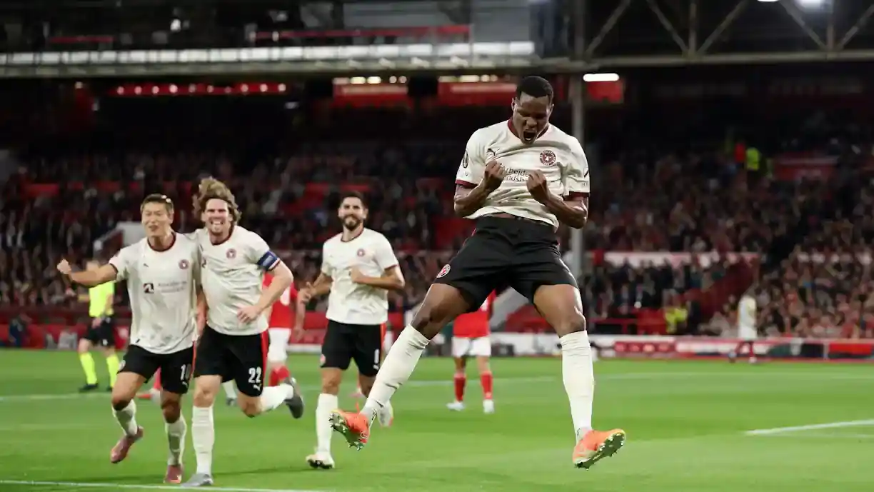 Osumane Diao esteve perto do Benfica, mas acaba em rival das águias